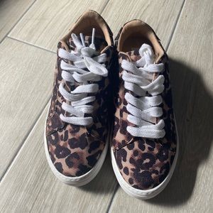 Brand New Steve Madden Leopard Sneakers